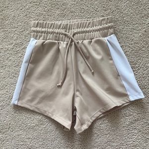 Five Dancewear YXL sand go to short